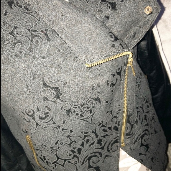 Black leather jacket with printed detail. - Picture 2 of 5